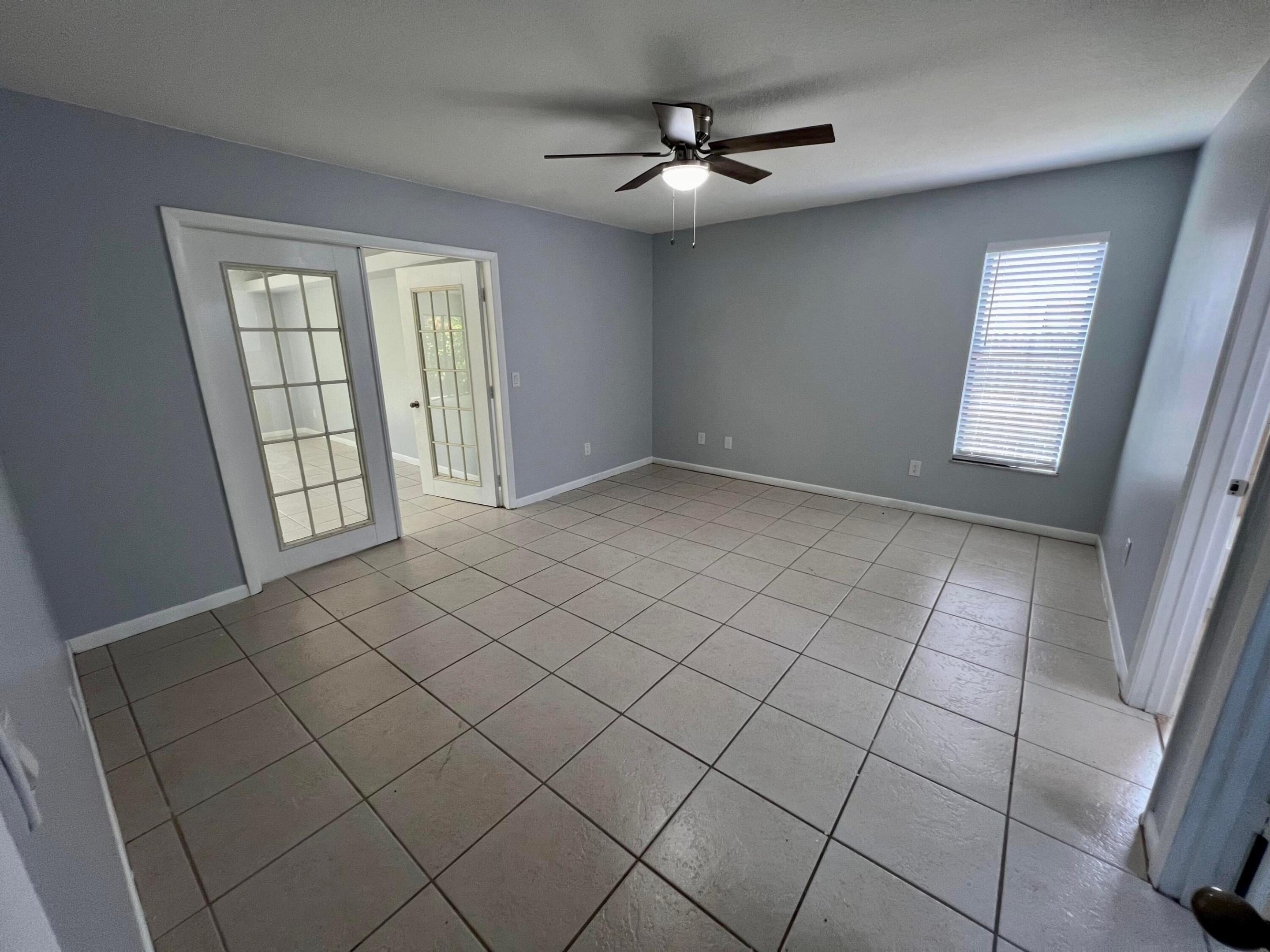 PORT ST LUCIE SECTION 5 - Residential Lease