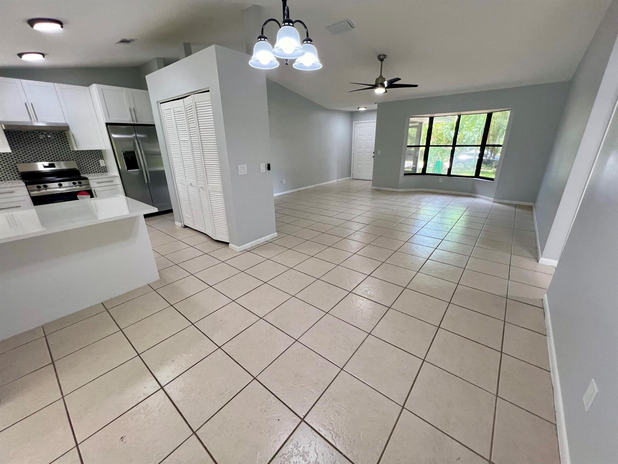 PORT ST LUCIE SECTION 5 - Residential Lease