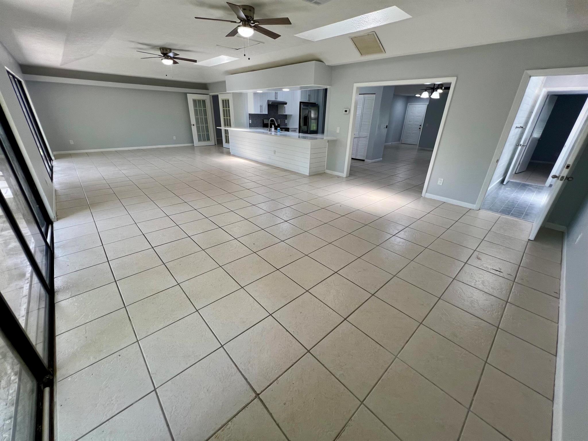 PORT ST LUCIE SECTION 5 - Residential Lease