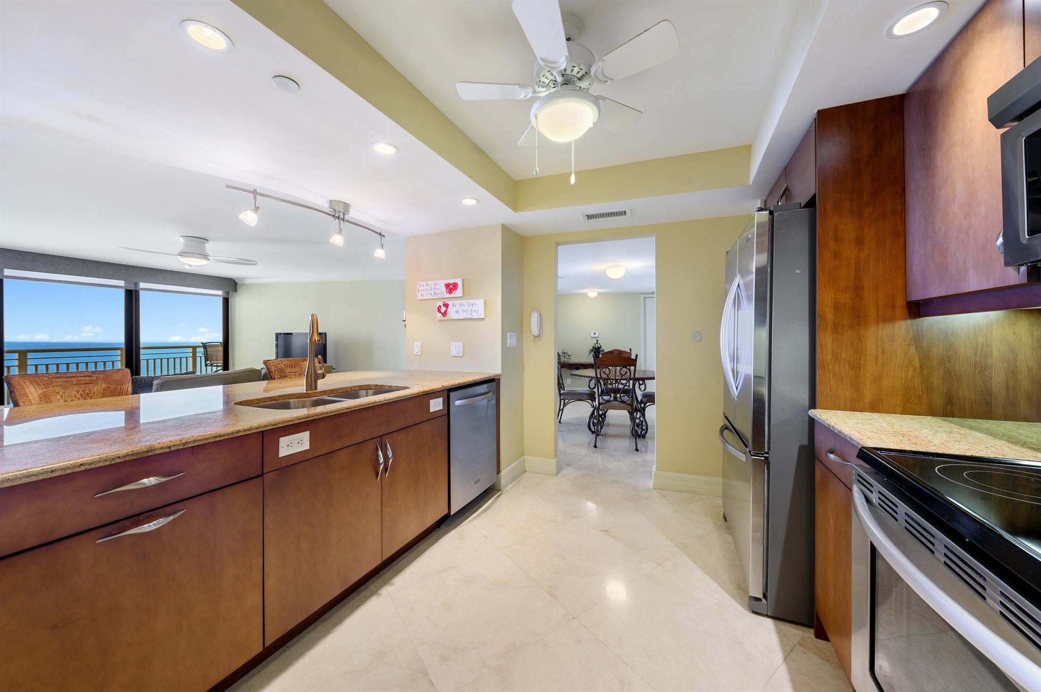 3000 N Ocean Drive 35-E