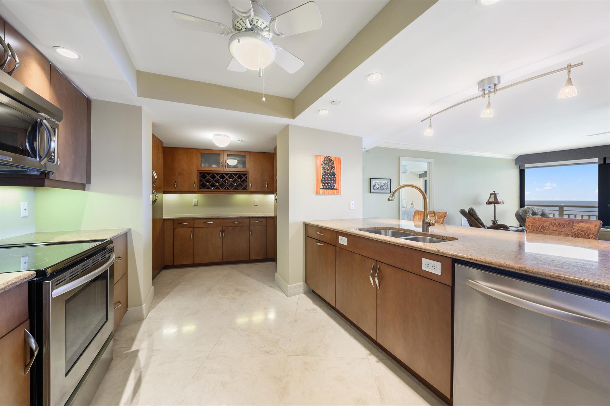 3000 N Ocean Drive 35-E
