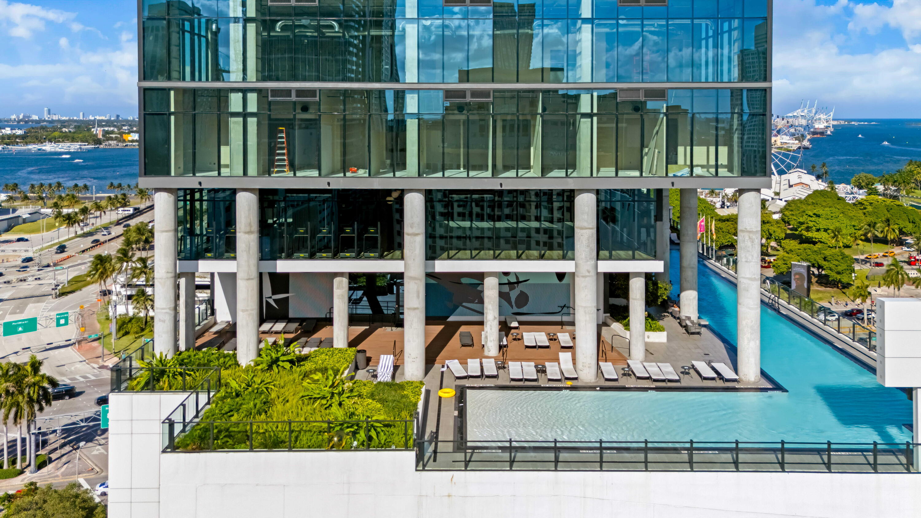 MAP OF MIAMI DADE CO. FL. PB B-41 - Residential