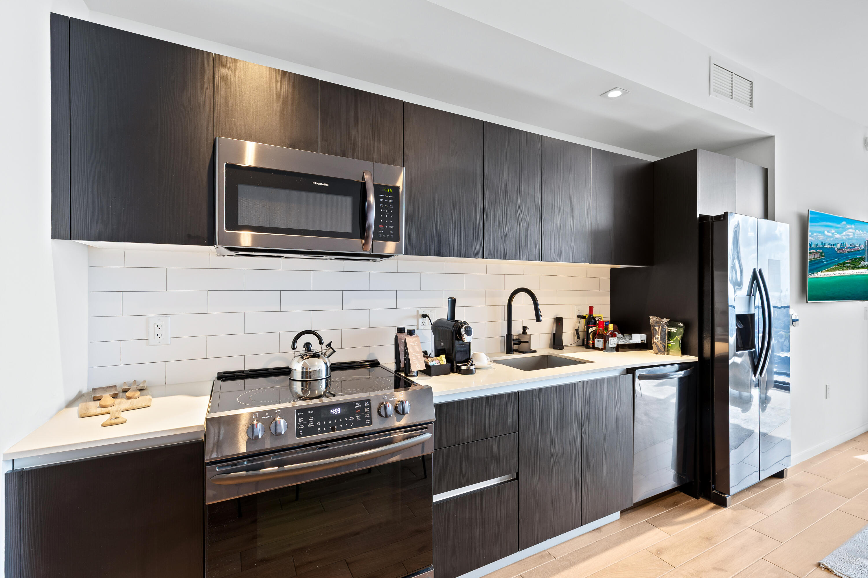 MAP OF MIAMI DADE CO. FL. PB B-41 - Residential