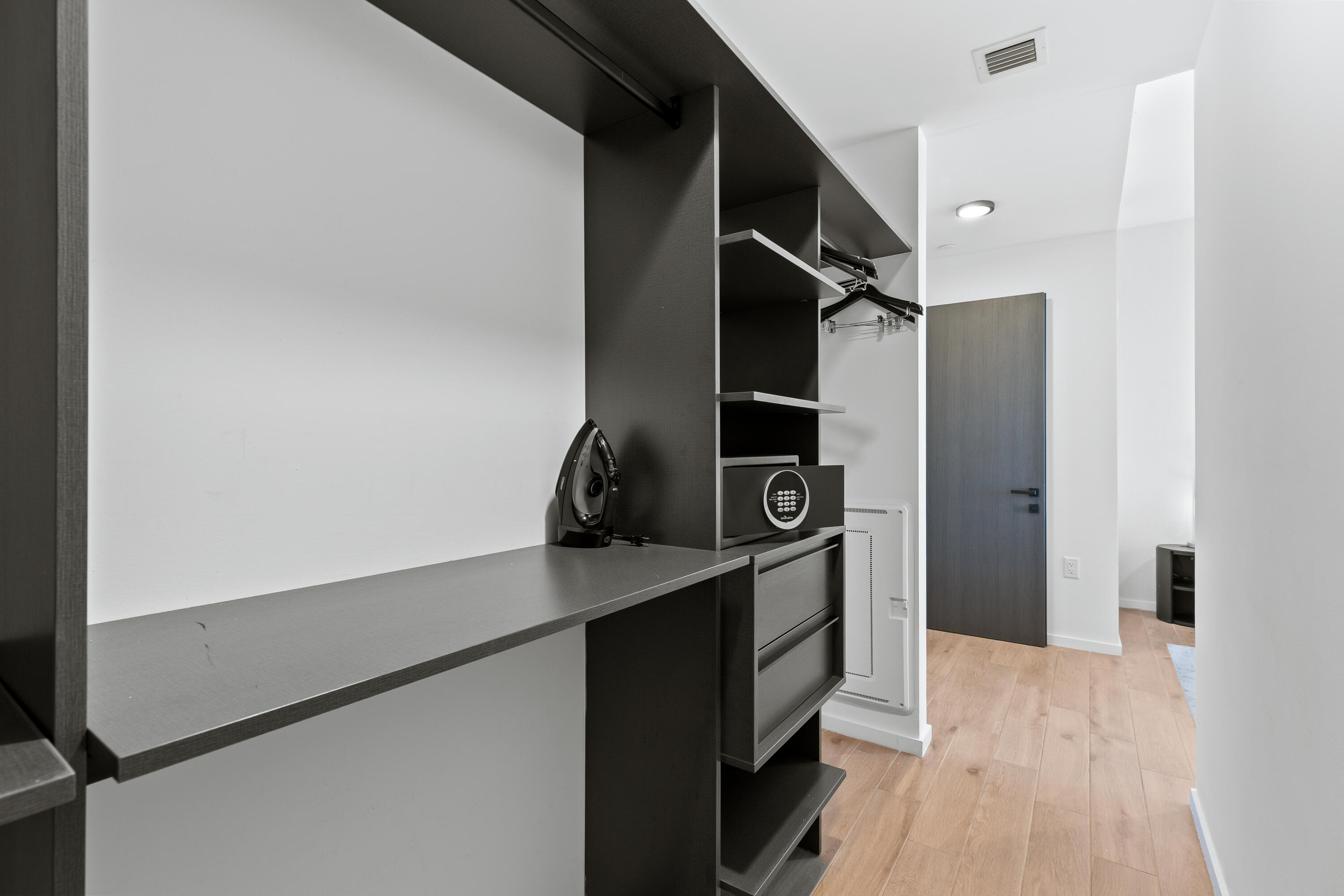 MAP OF MIAMI DADE CO. FL. PB B-41 - Residential