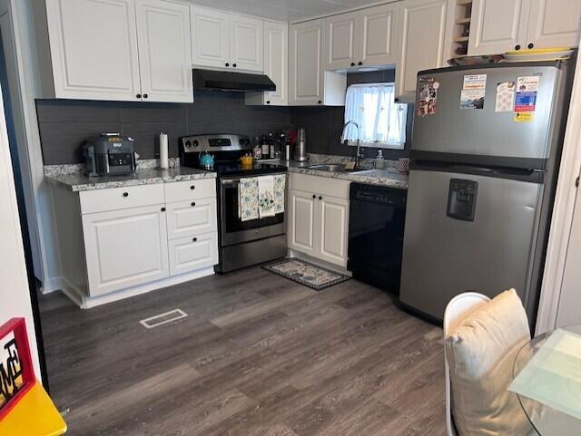 Spanish Lakes Riverfront - Residential