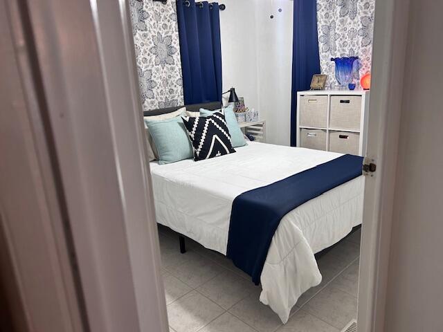 Spanish Lakes Riverfront - Residential