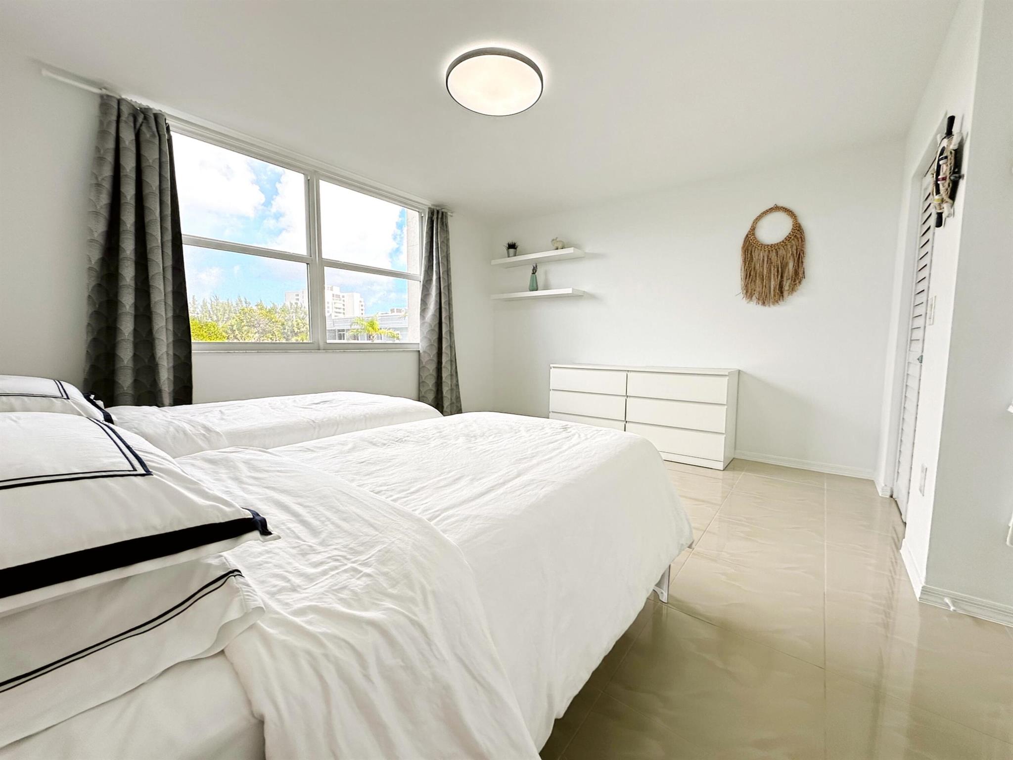 HIGHLAND BEACH CLUB CONDO - Residential Lease