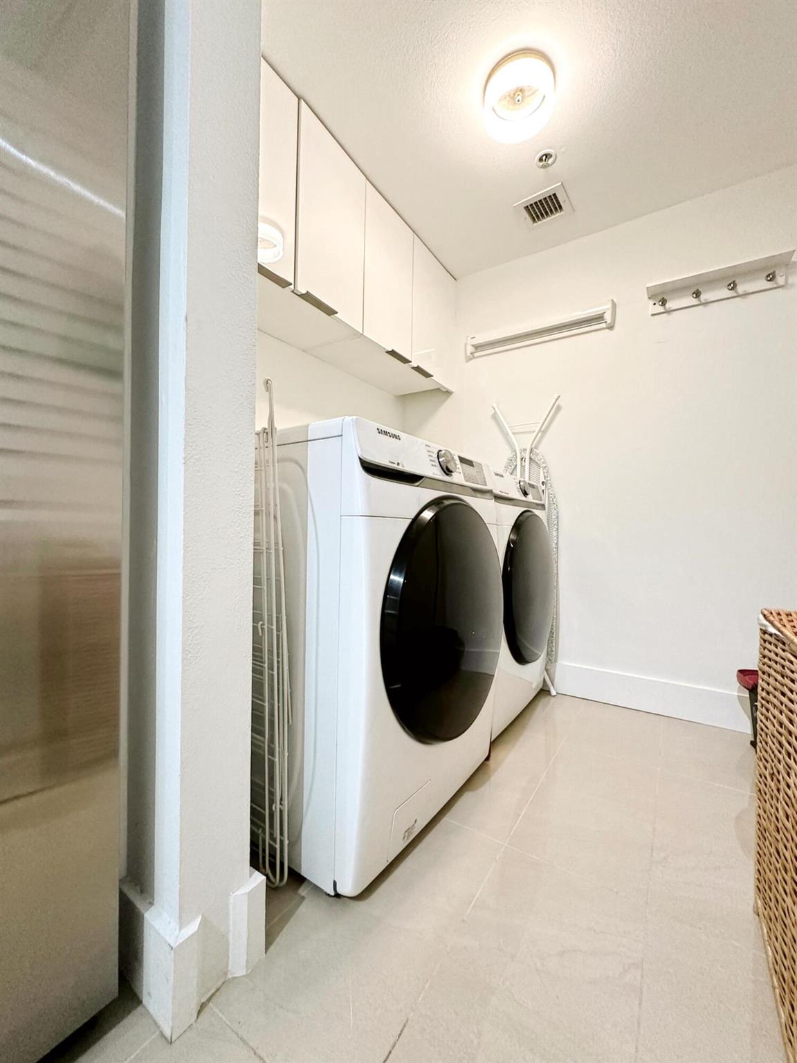 HIGHLAND BEACH CLUB CONDO - Residential Lease