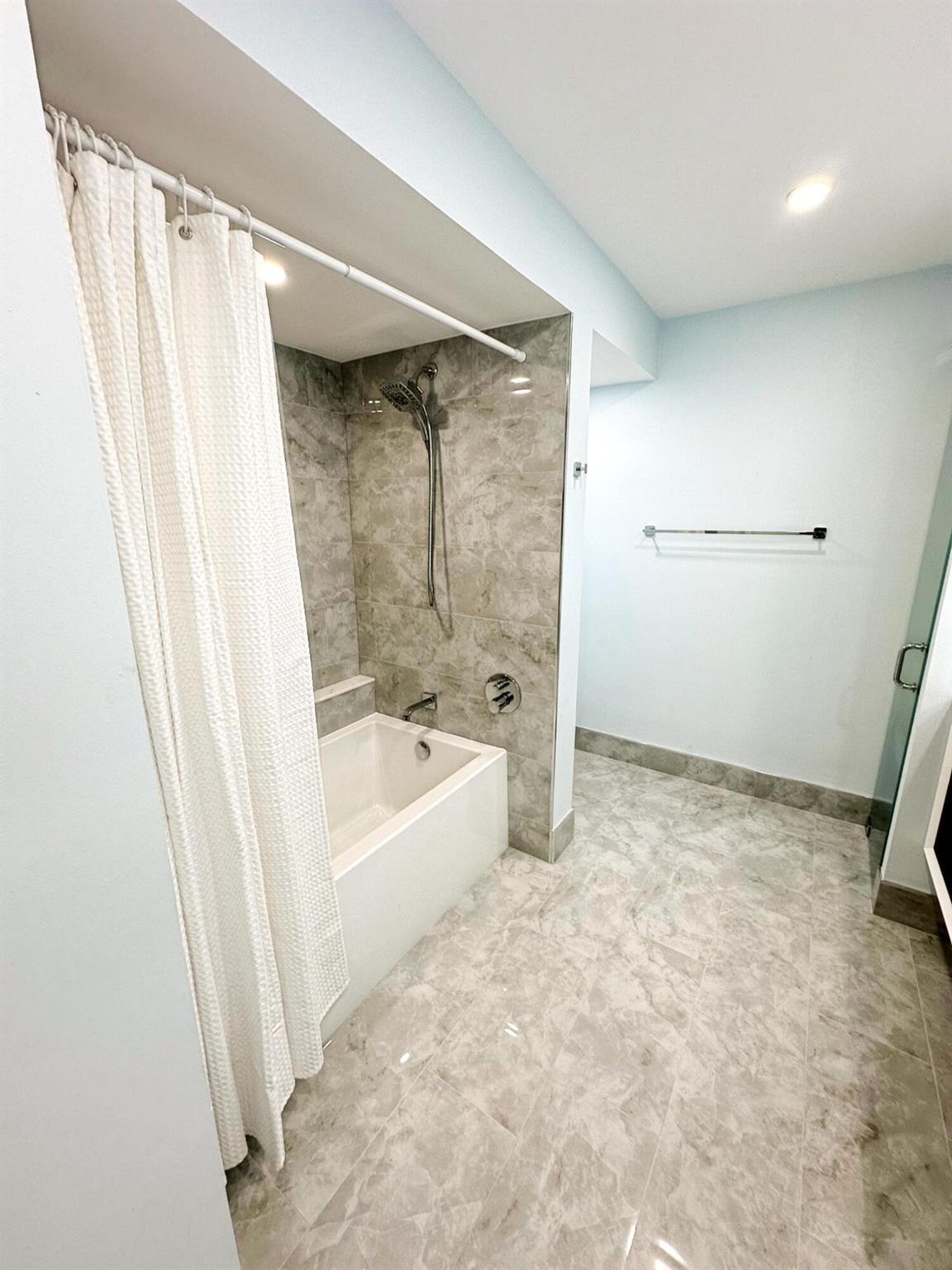 HIGHLAND BEACH CLUB CONDO - Residential Lease