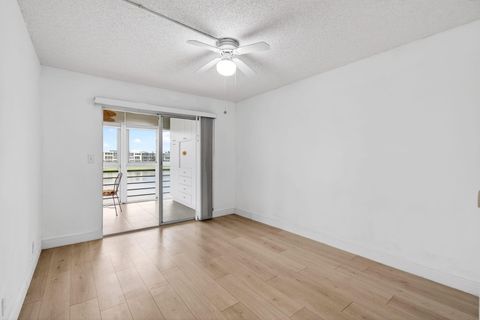 Tiny photo for 3084 Oakridge U, Deerfield Beach, FL 33442 (MLS # B26001204)