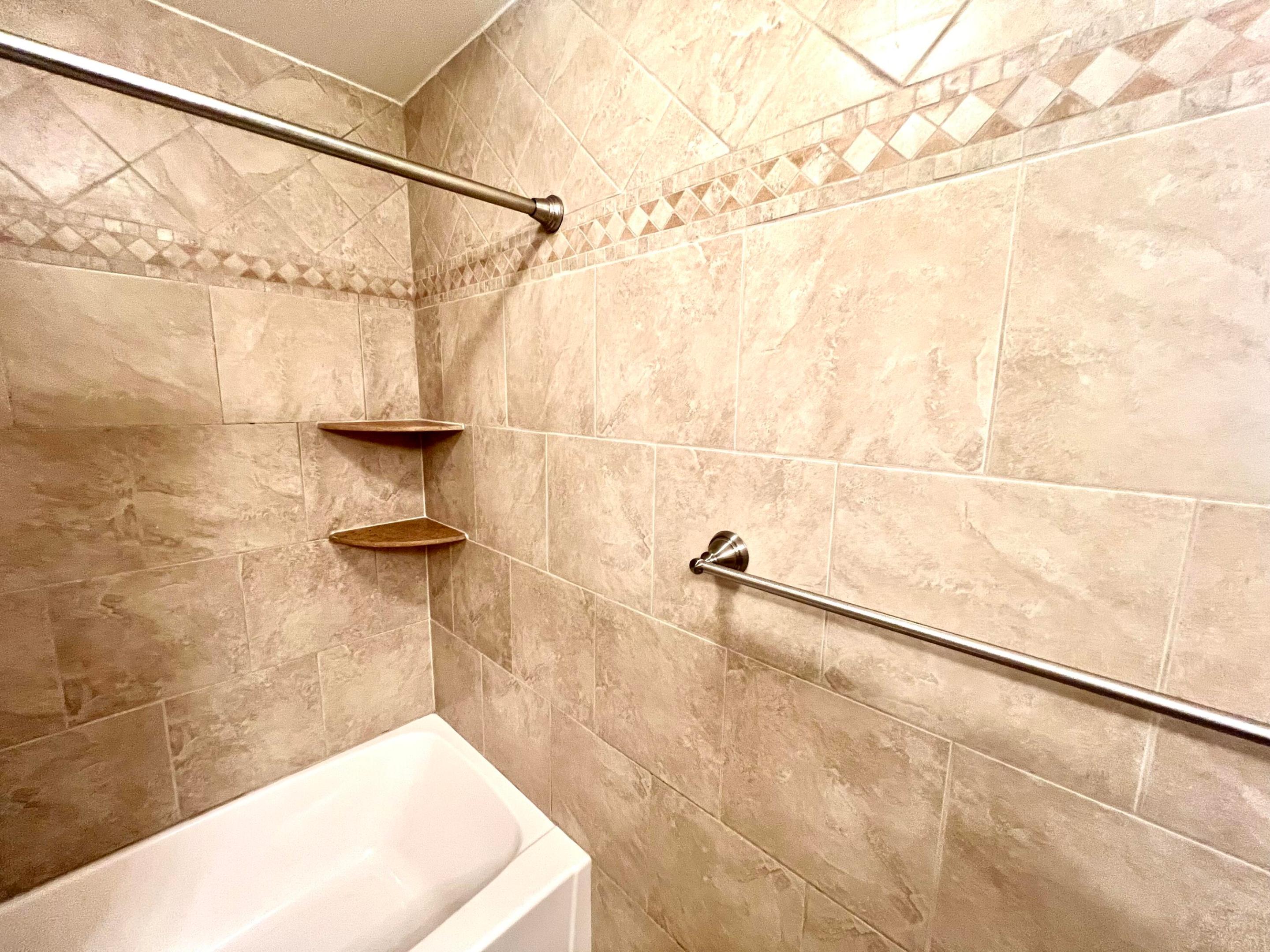 OAKRIDGE U CONDO - Residential