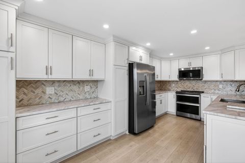 Photo of 3084 Oakridge U, Deerfield Beach, FL 33442 (MLS # B26001204)