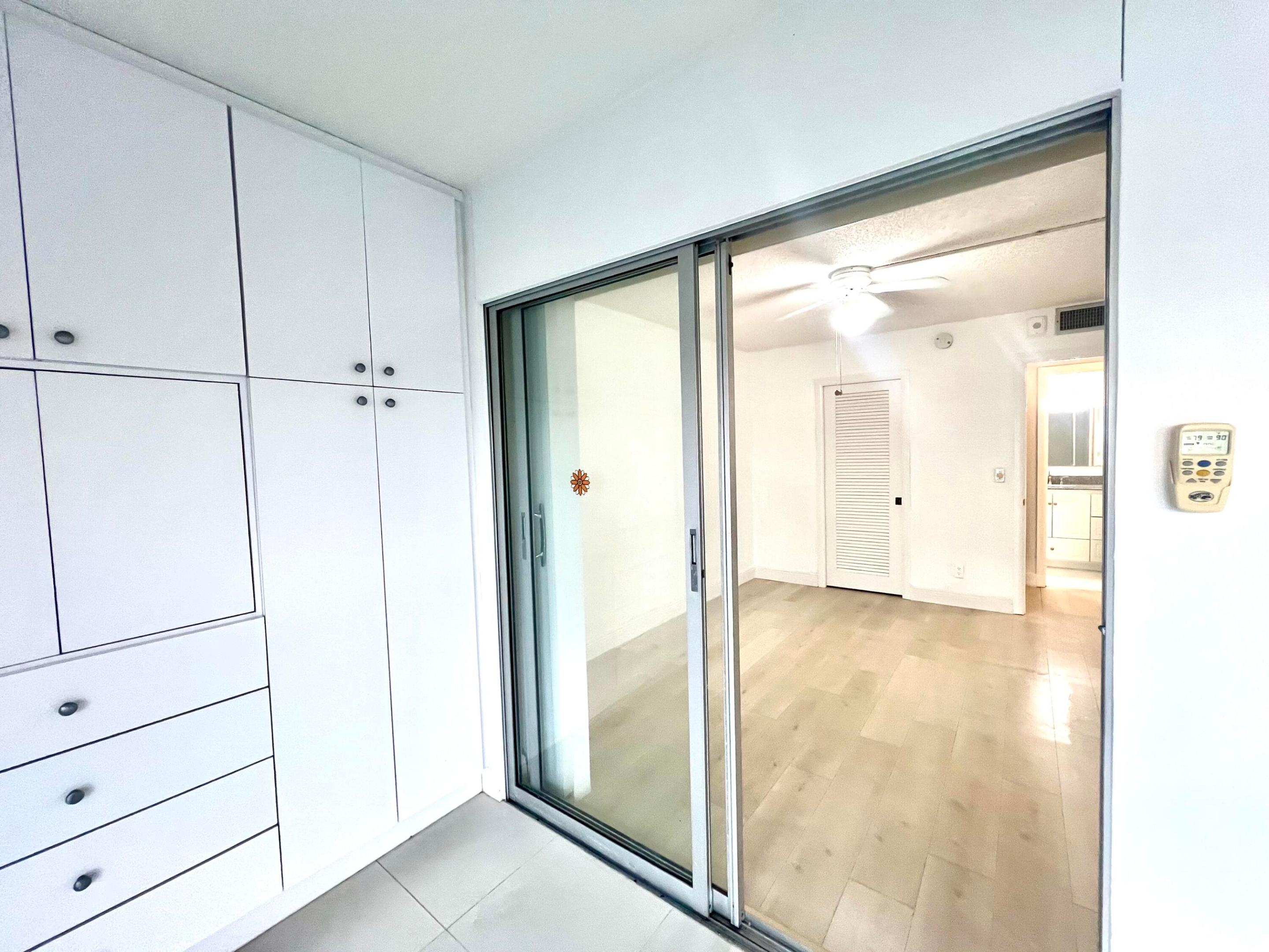 OAKRIDGE U CONDO - Residential