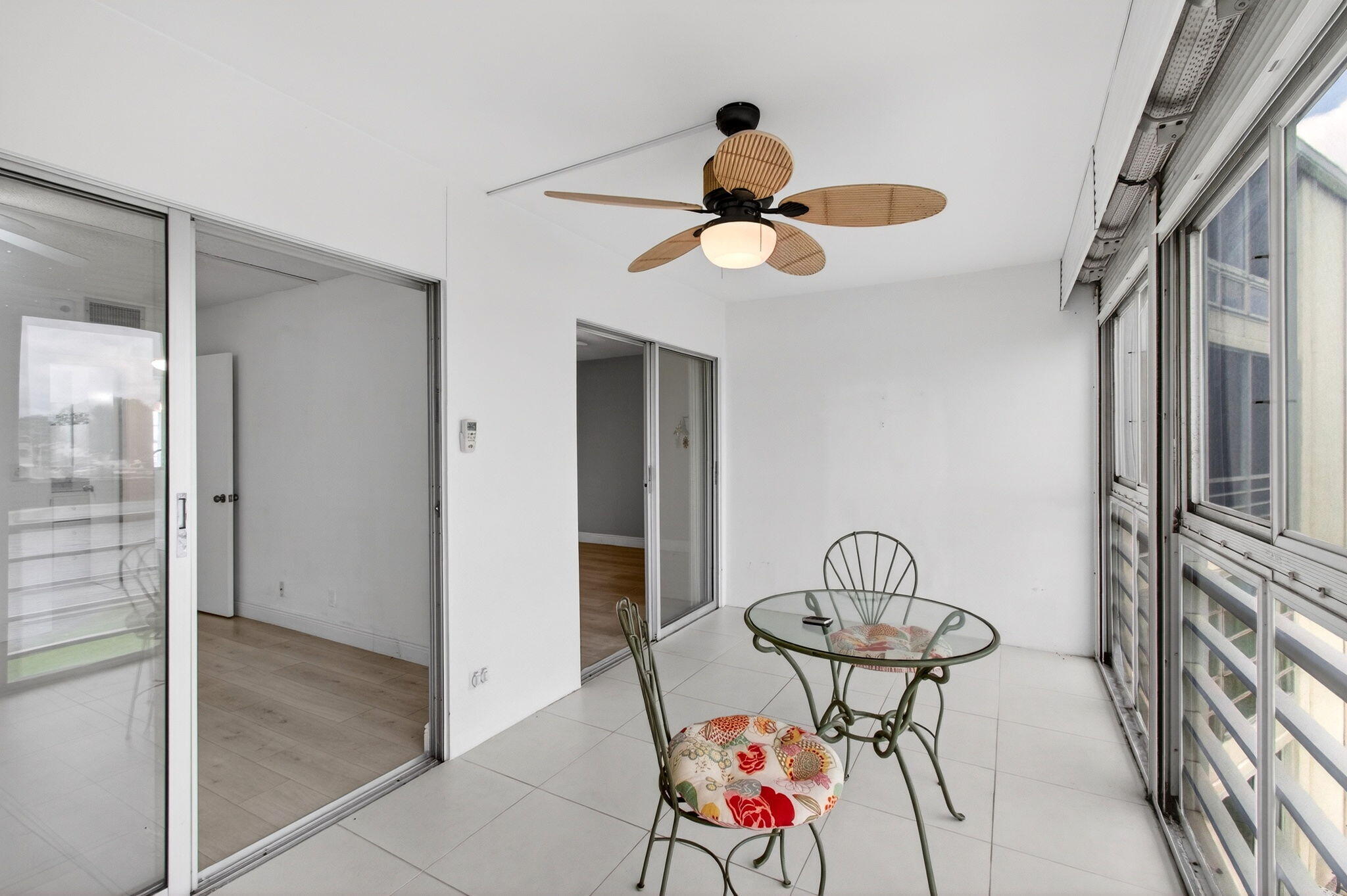 OAKRIDGE U CONDO - Residential