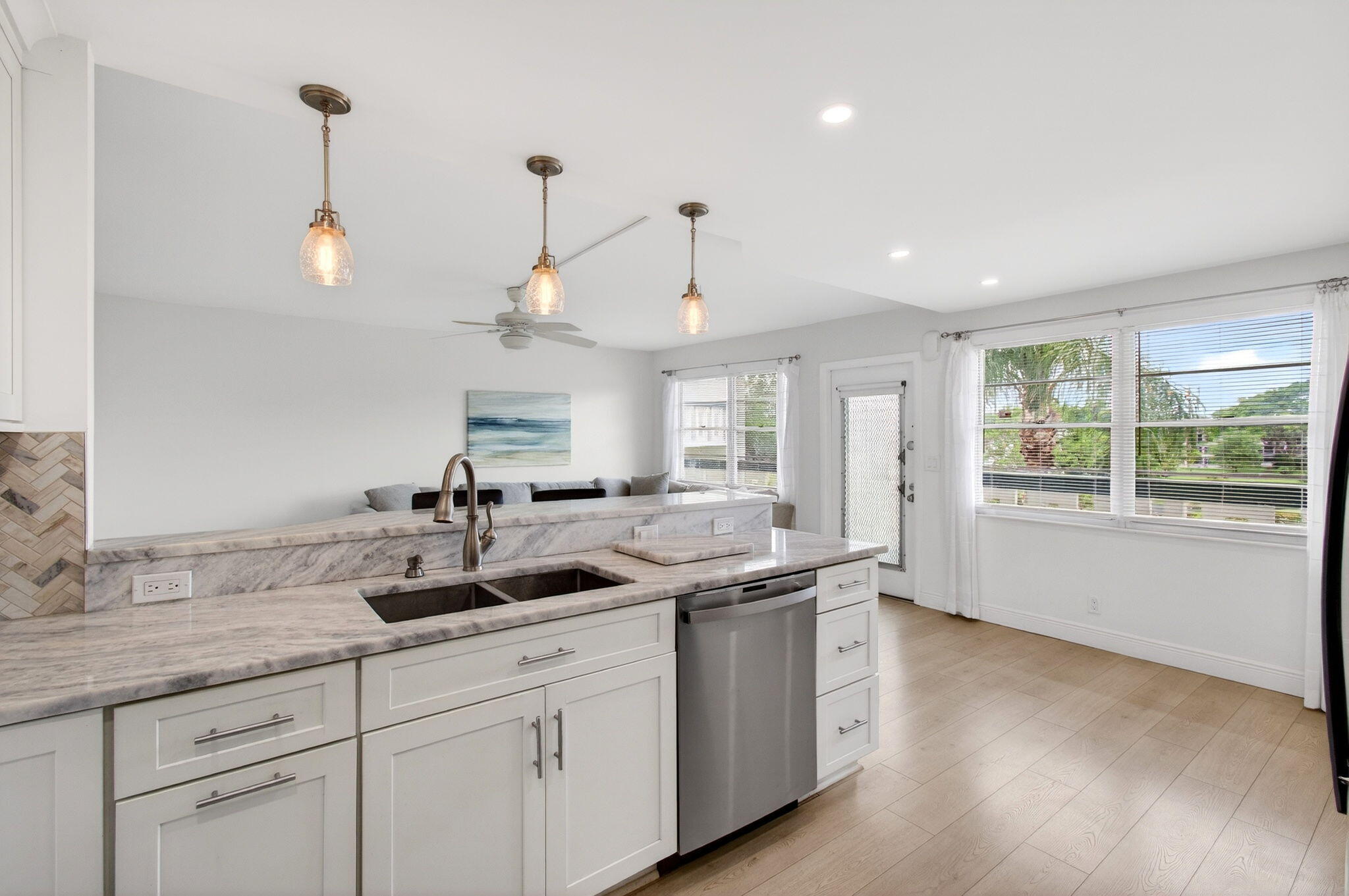 OAKRIDGE U CONDO - Residential