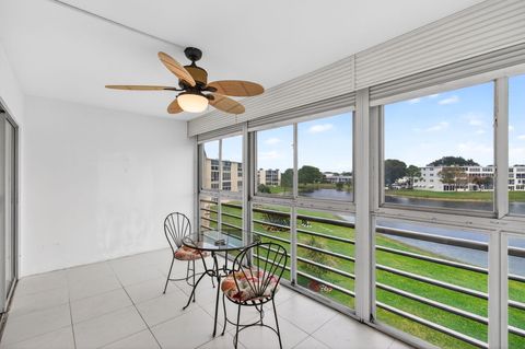 Tiny photo for 3084 Oakridge U, Deerfield Beach, FL 33442 (MLS # B26001204)