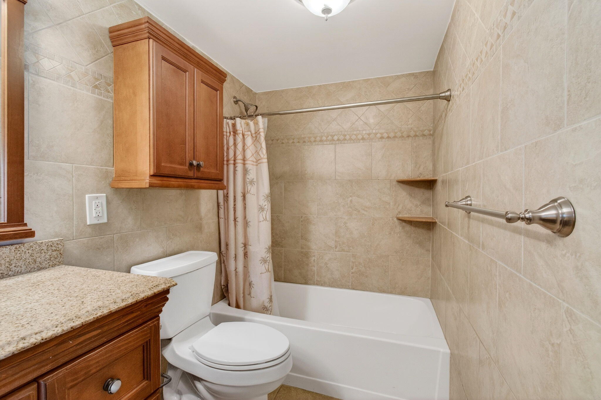 OAKRIDGE U CONDO - Residential