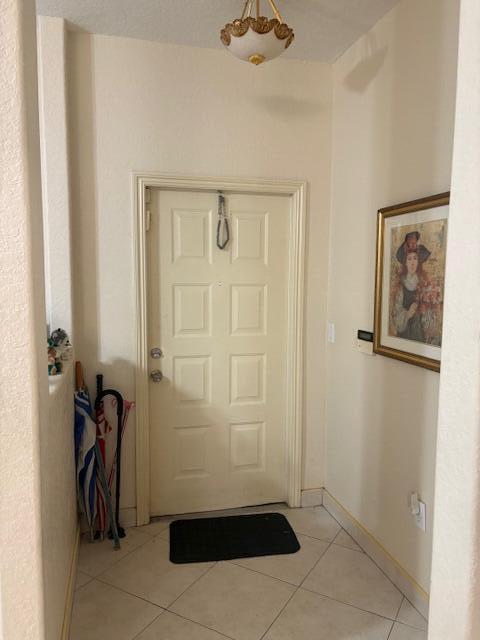 SOUTHAMPTON CONDOMINIUM F - Residential