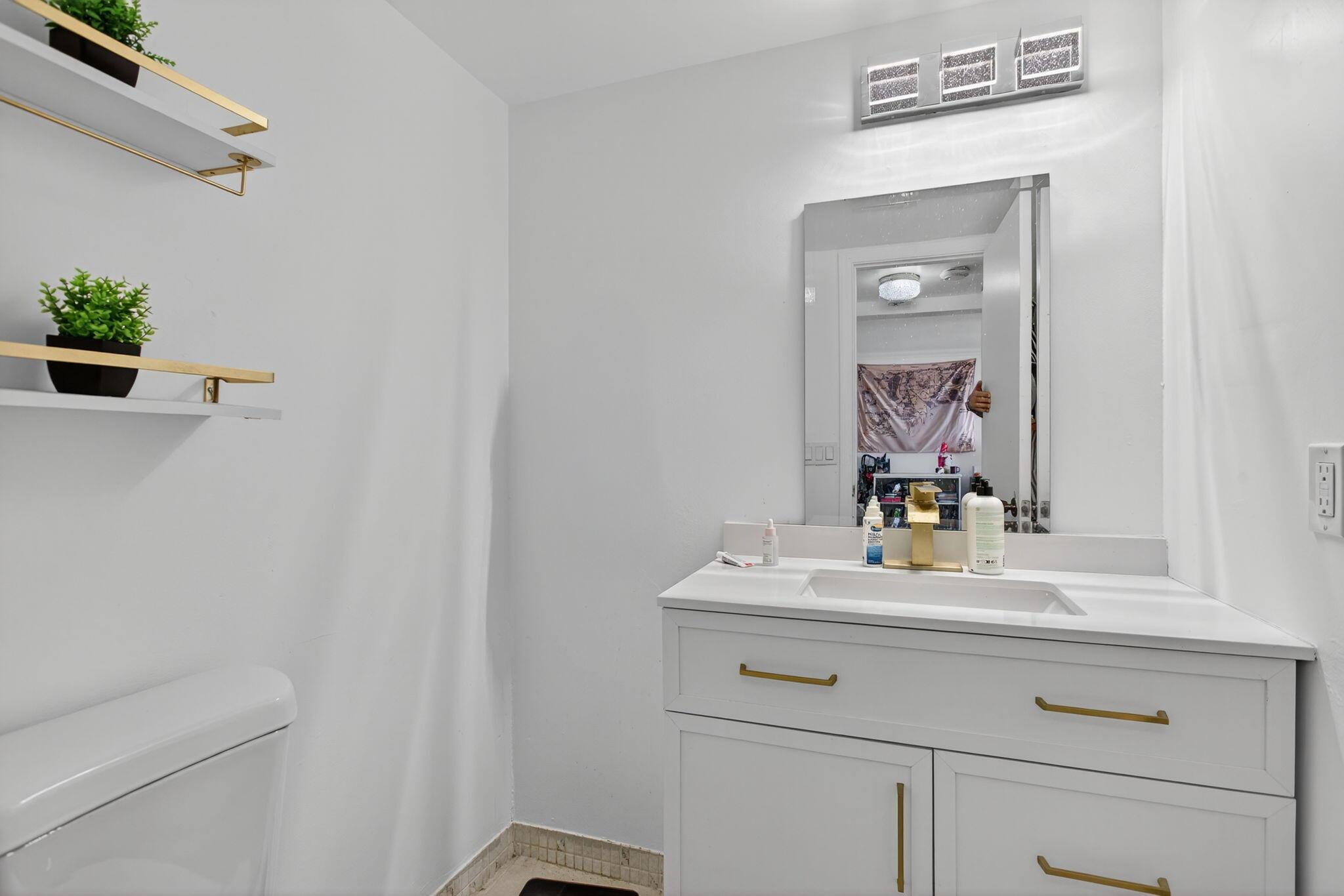 DEERFIELD PINES CONDO - Residential