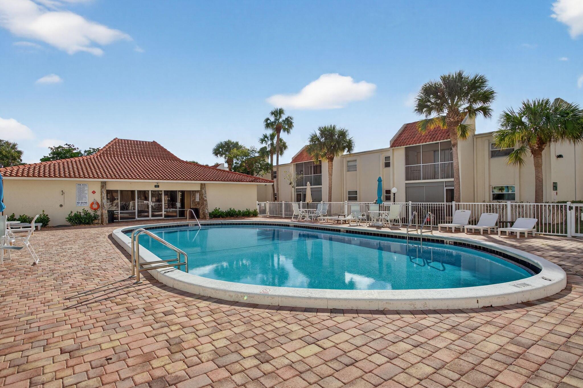 DEERFIELD PINES CONDO - Residential