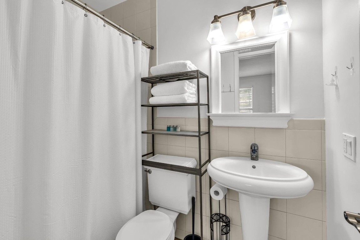 Coral Villas 47-45 B - Residential