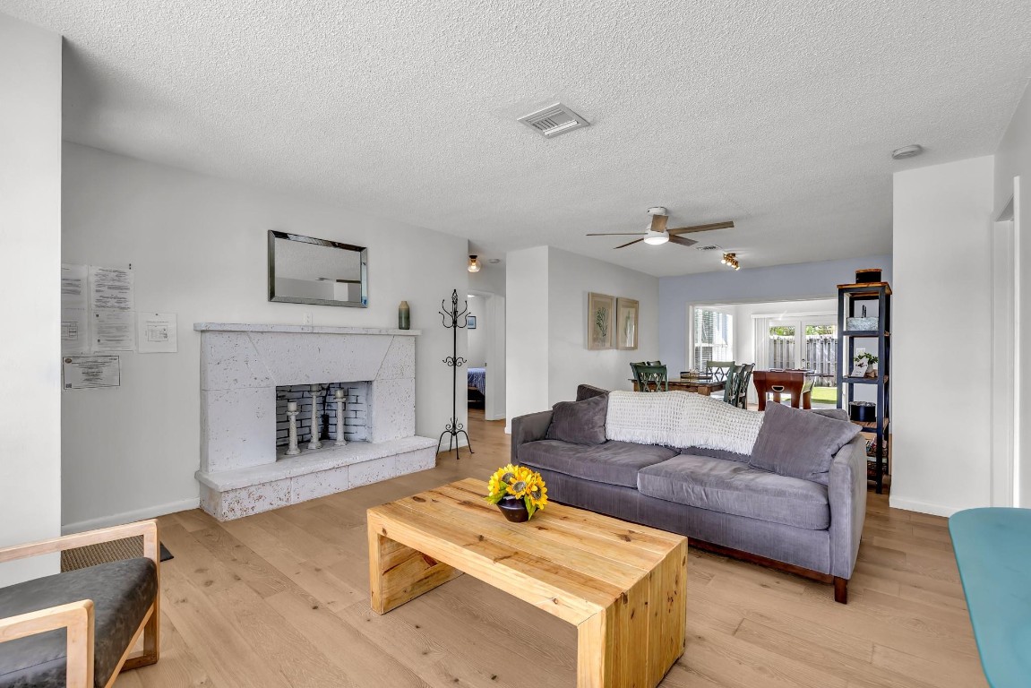 Coral Villas 47-45 B - Residential