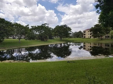 7472 La Paz Boulevard Unit 102, Boca Raton, FL MLS: R11090980