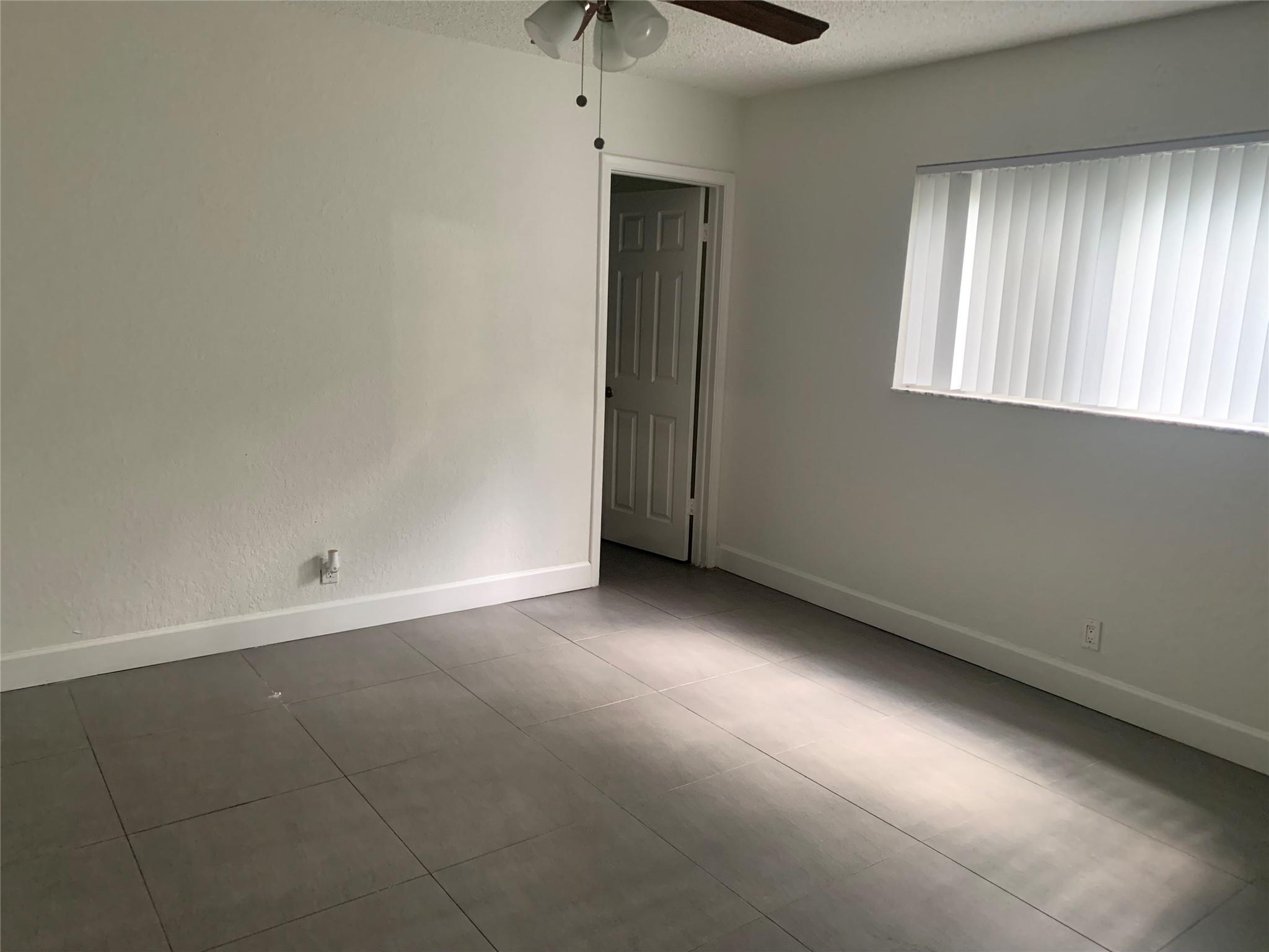 Coral Spgs Lakes 68-12 B - Residential Lease