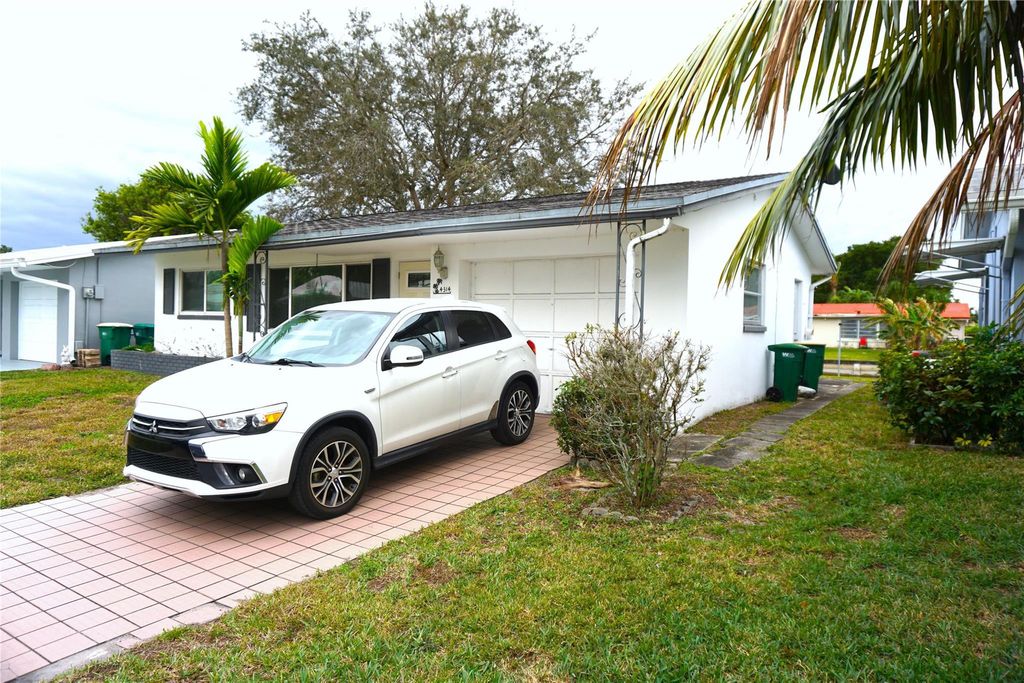 Photo of 4314 NW 47th Street, Tamarac, FL 33319 (MLS # F10550167)