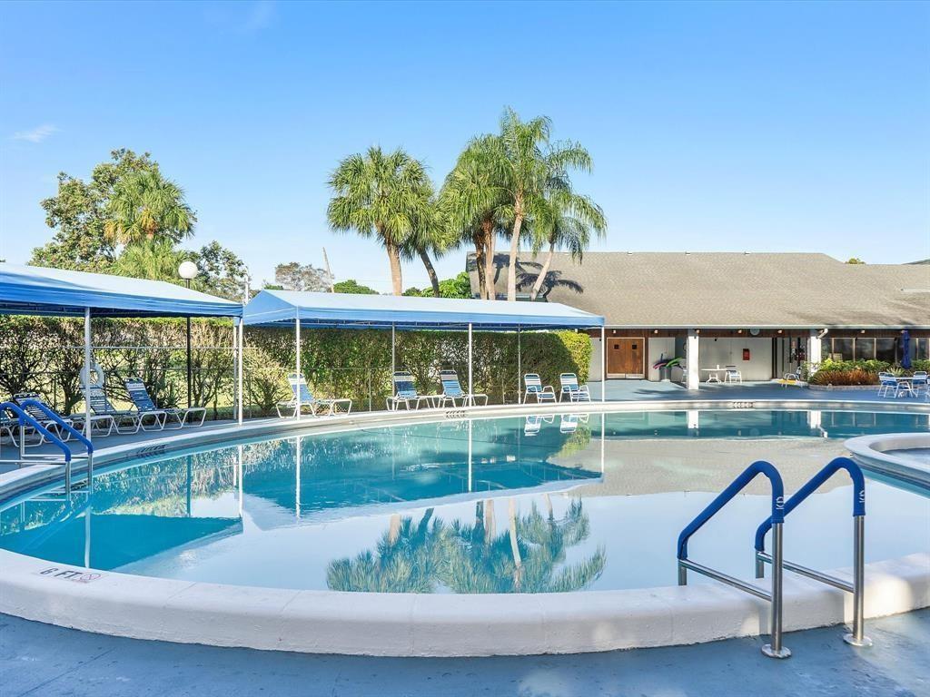 PALM SPRINGS 2 - Residential