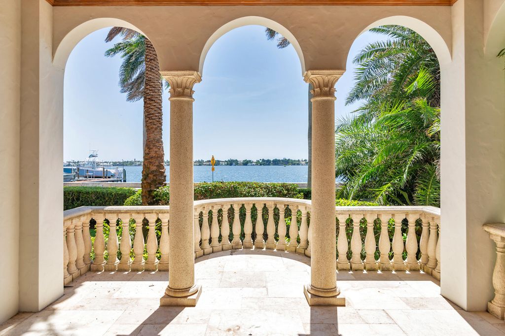 Photo of 3309 S Flagler Drive, West Palm Beach, FL 33405 (MLS # R11095681)
