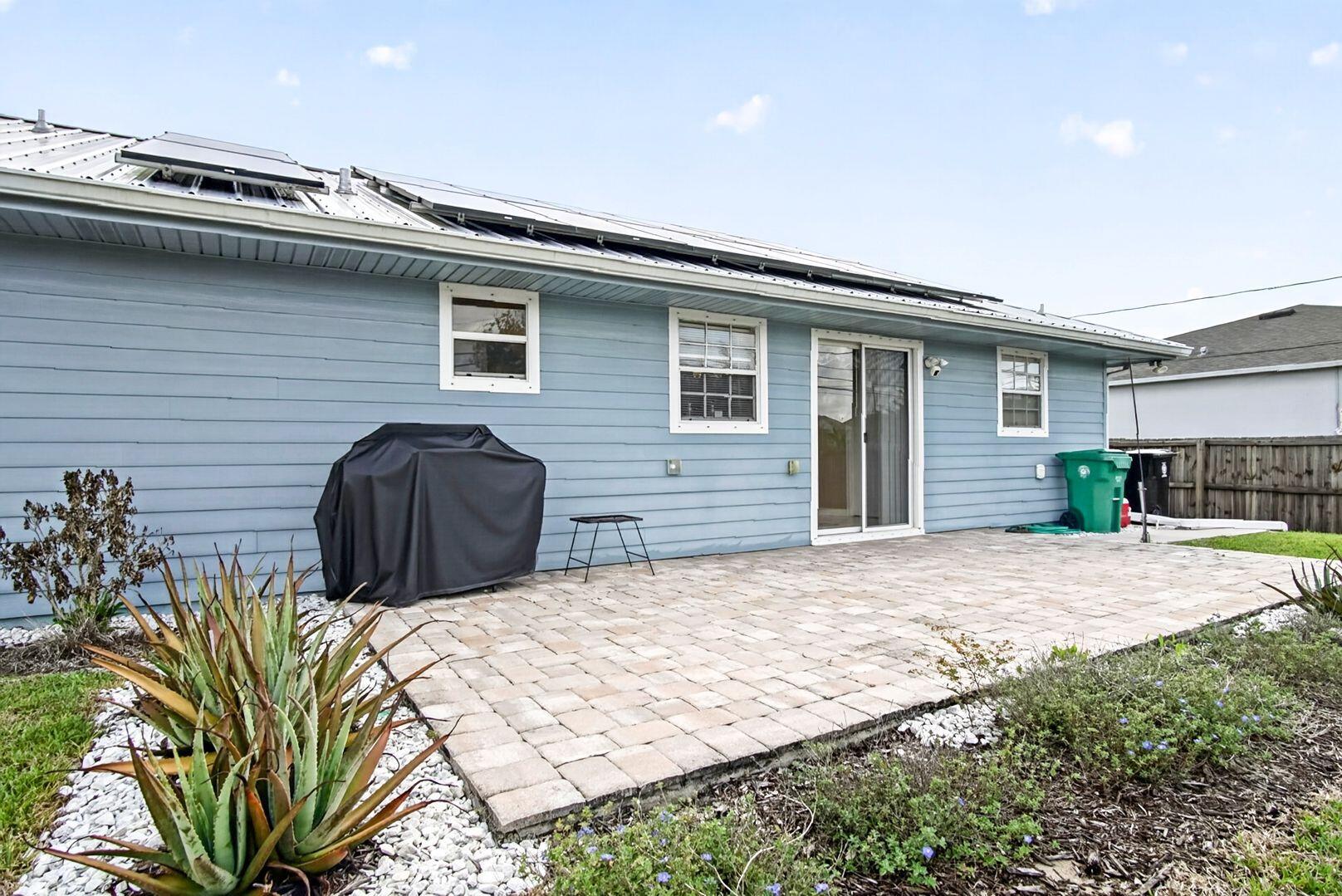 PORT ST LUCIE SECTION 8 - Residential