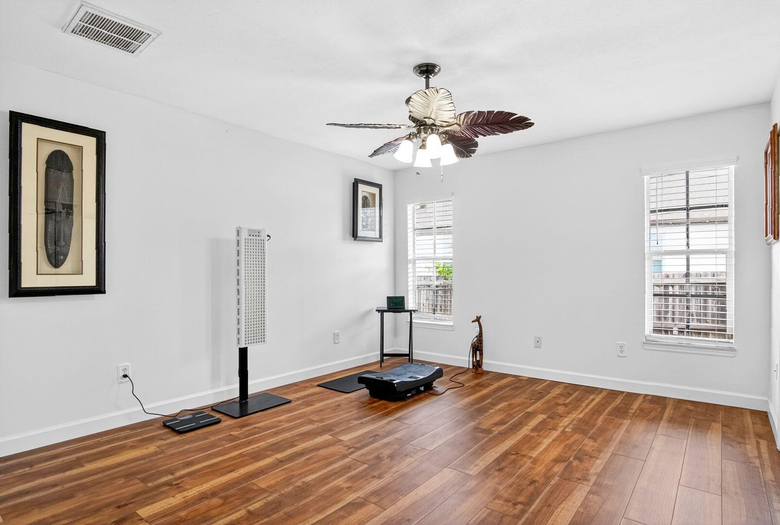 PORT ST LUCIE SECTION 8 - Residential