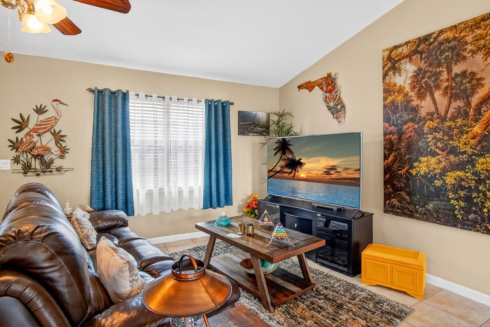 PORT ST LUCIE SECTION 8 - Residential