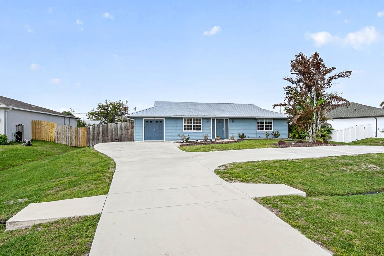 PORT ST LUCIE SECTION 8 - Residential