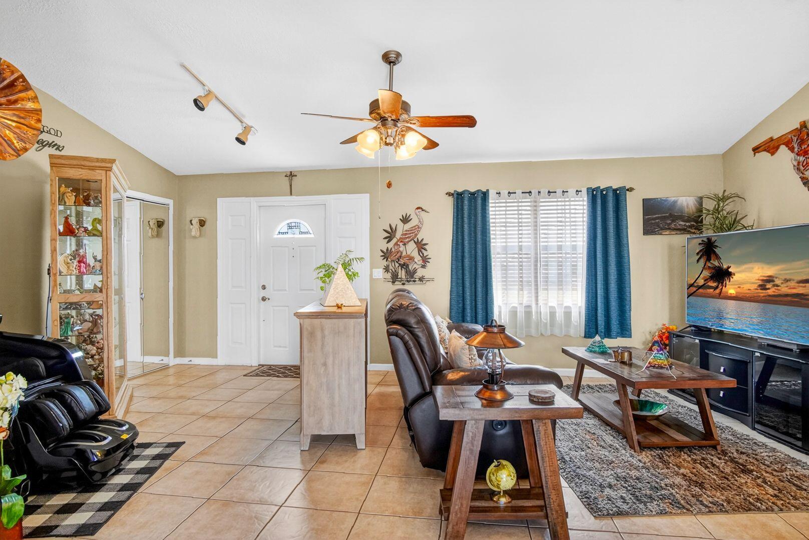 PORT ST LUCIE SECTION 8 - Residential