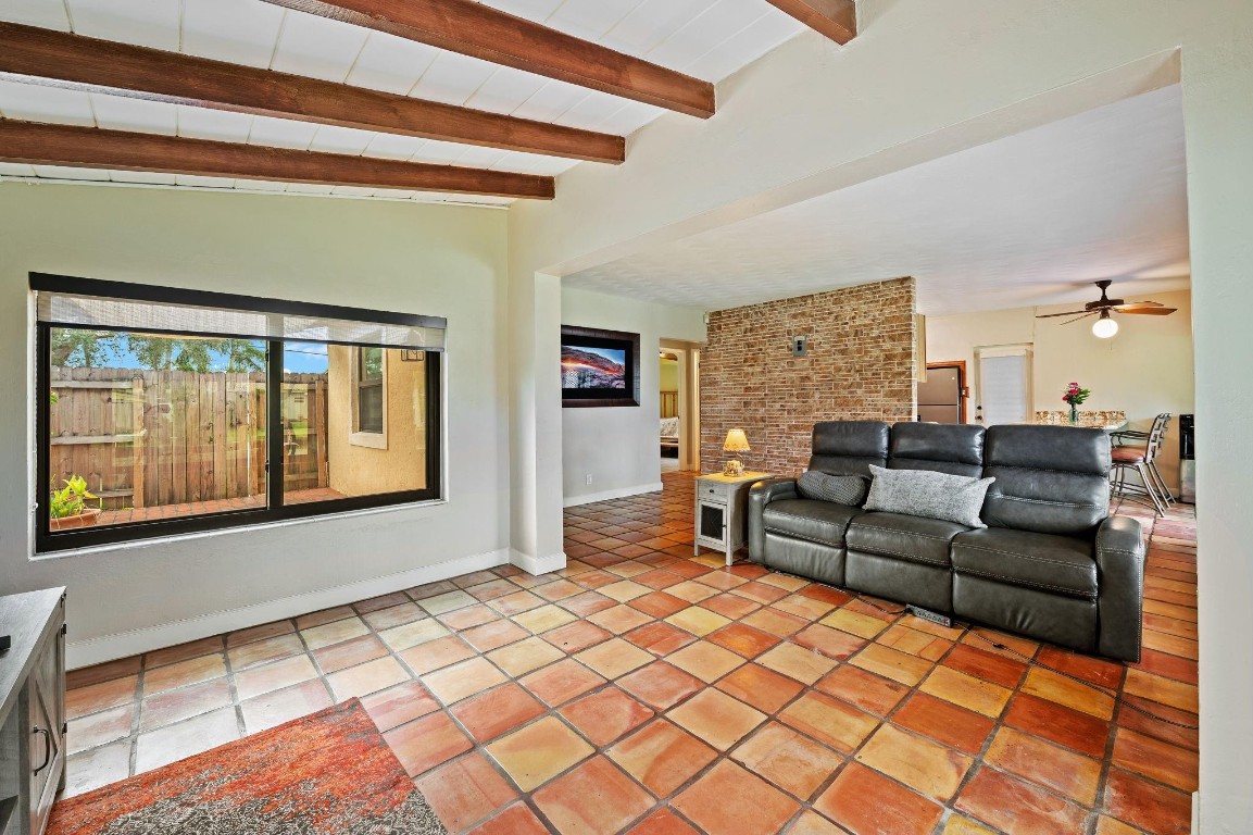 Look Homesites 3 39-37 B - Residential