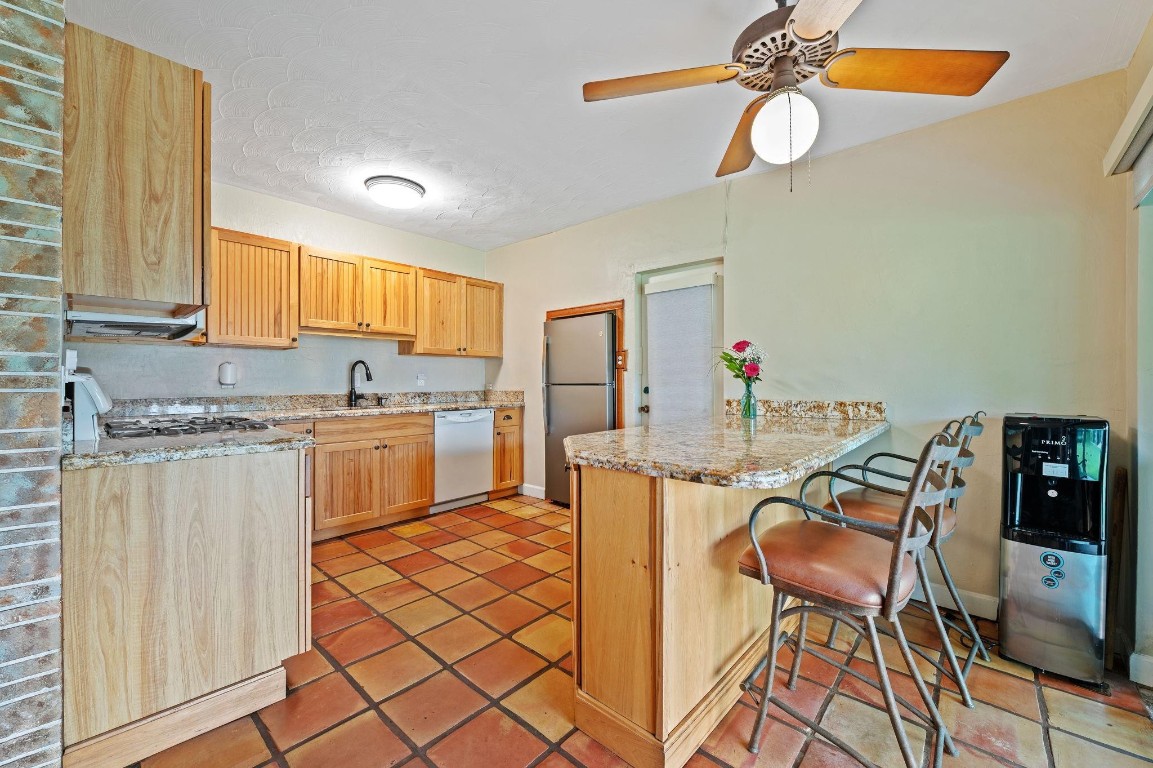 Look Homesites 3 39-37 B - Residential