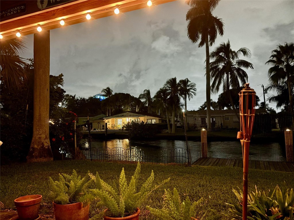 Look Homesites 3 39-37 B - Residential