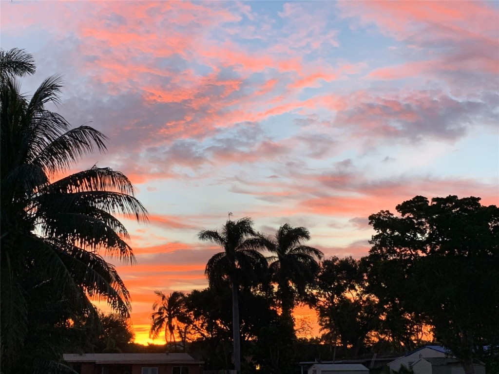 Look Homesites 3 39-37 B - Residential