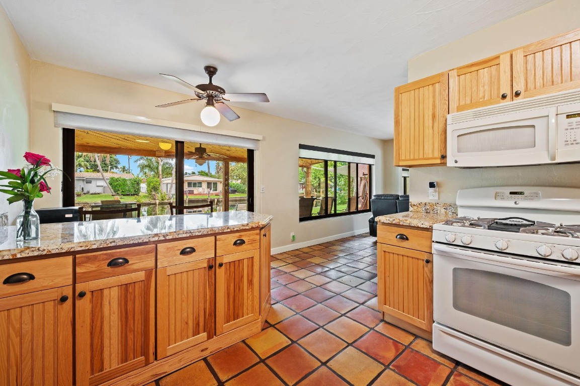 Look Homesites 3 39-37 B - Residential