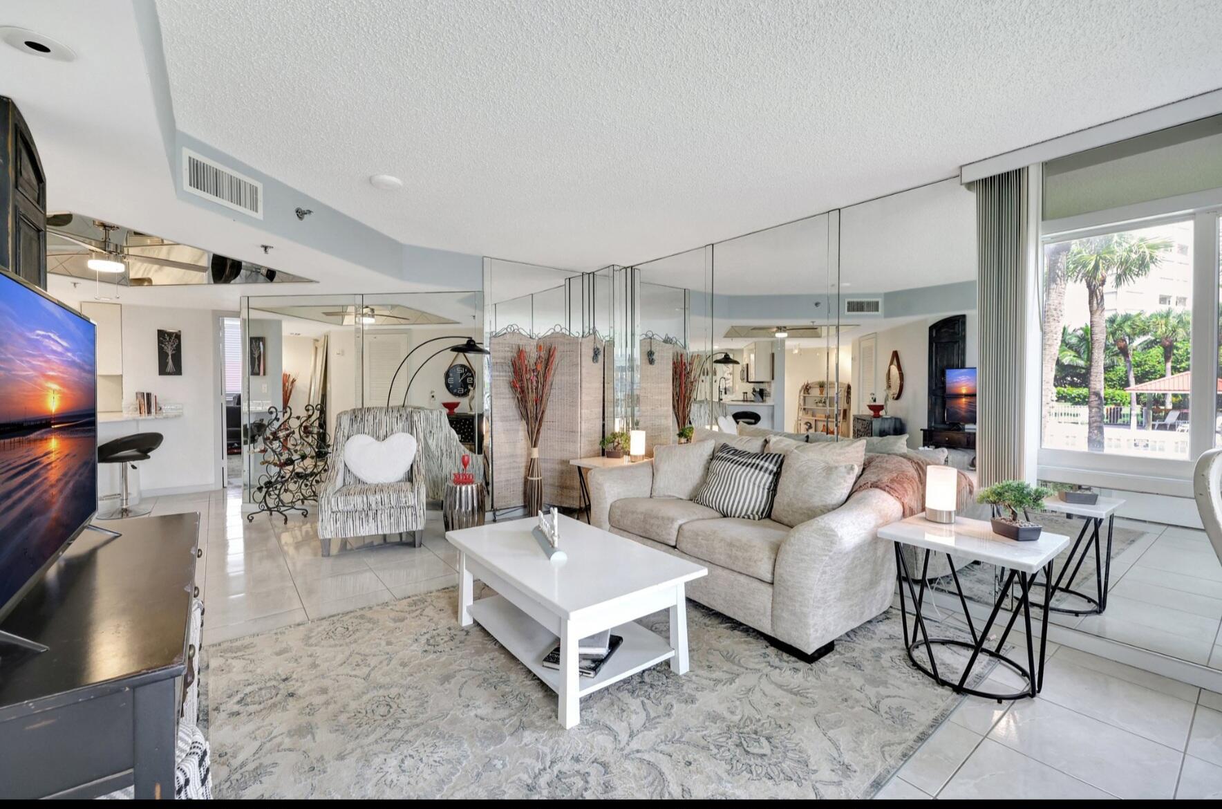 HIBISCUS-BY-THE-SEA - Residential