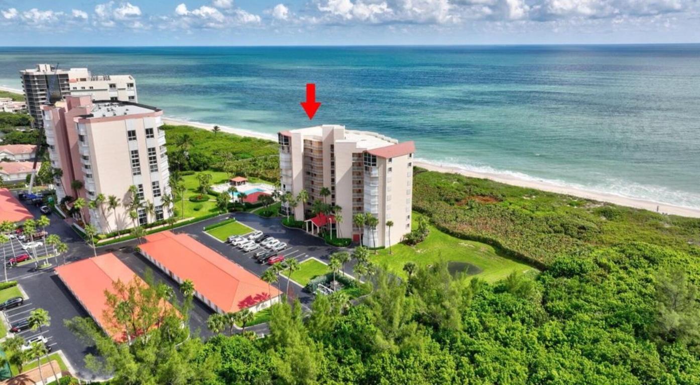 HIBISCUS-BY-THE-SEA - Residential