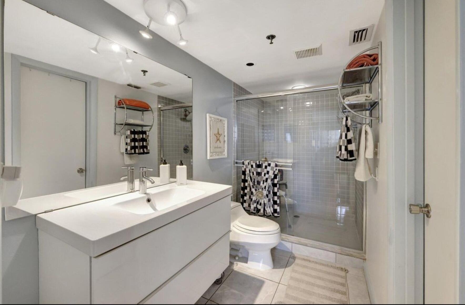 HIBISCUS-BY-THE-SEA - Residential