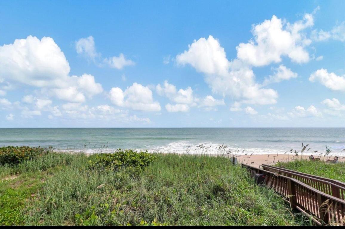 HIBISCUS-BY-THE-SEA - Residential