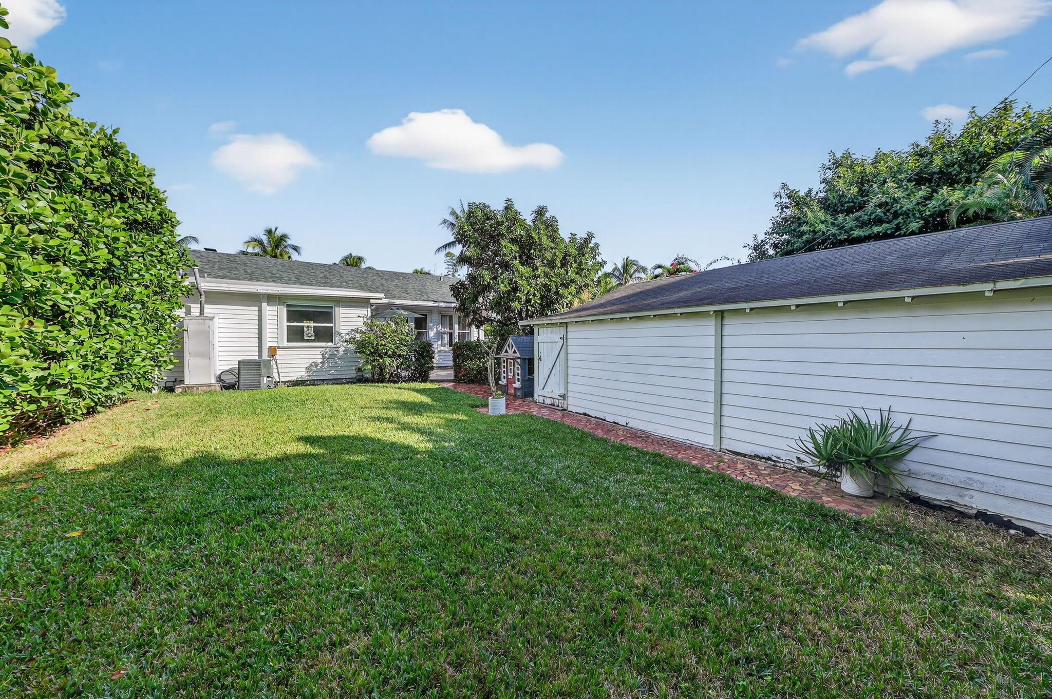 FLAMINGO PARK - Residential