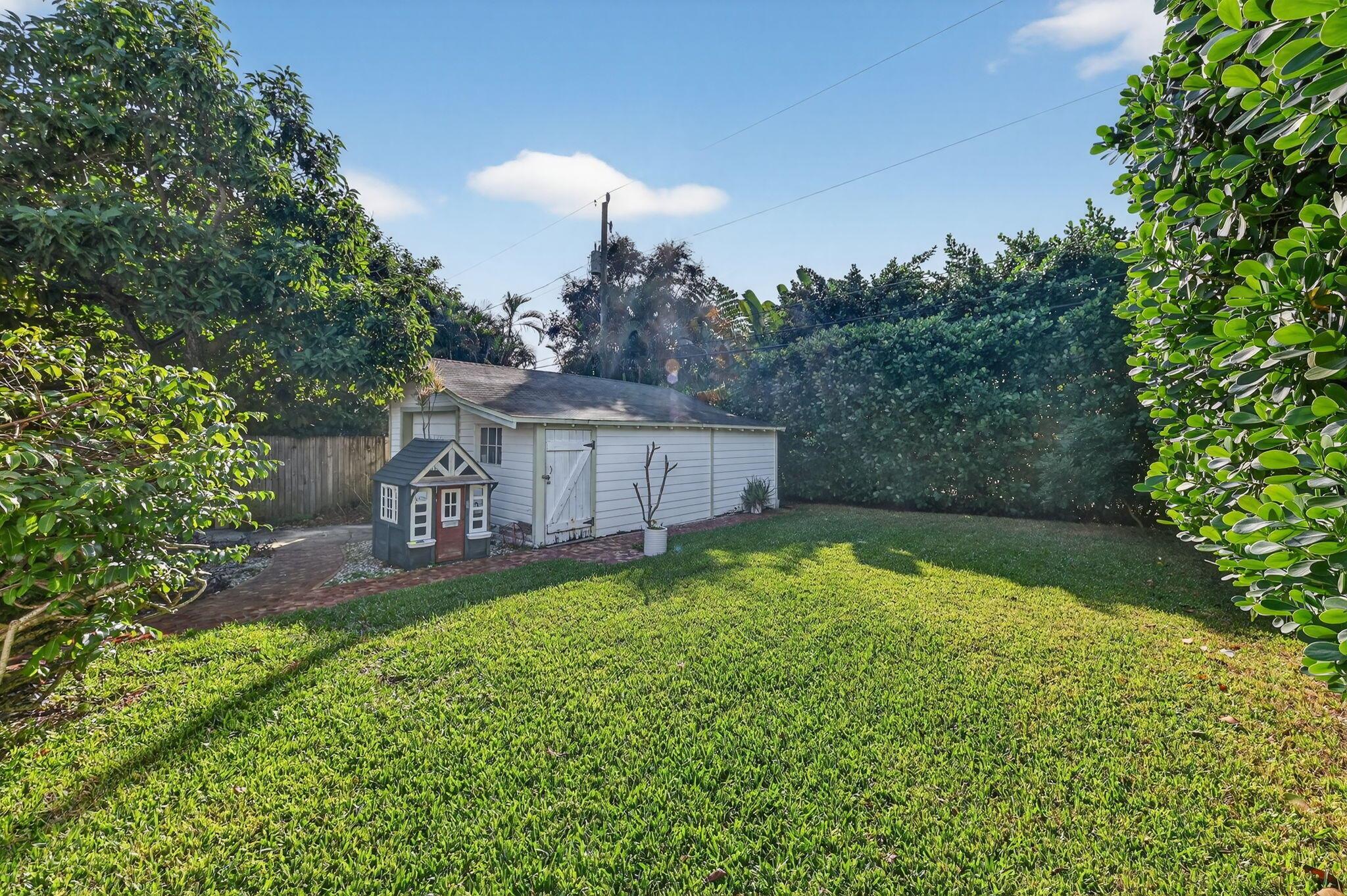 FLAMINGO PARK - Residential