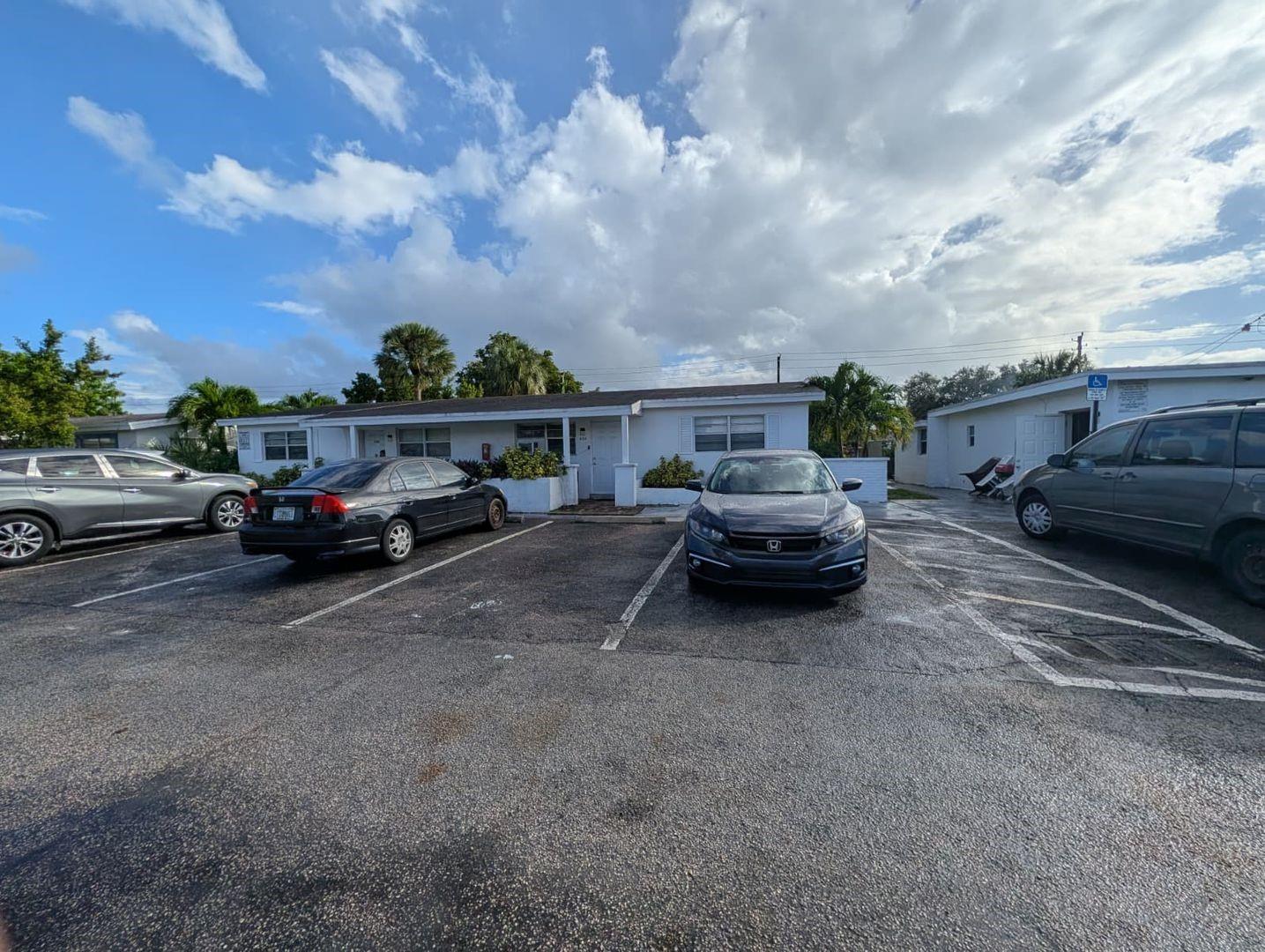 Lloyd Estates 25-47 B - Residential Lease