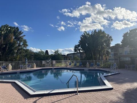 A home in Lauderdale Lakes