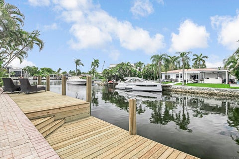 Tiny photo for 491 SE 16th Avenue, Pompano Beach, FL 33060 (MLS # B26021905)